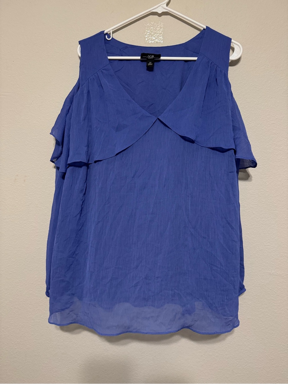 AGB Periwinkle Ruffle Cold-Shoulder V-Neck Camisole